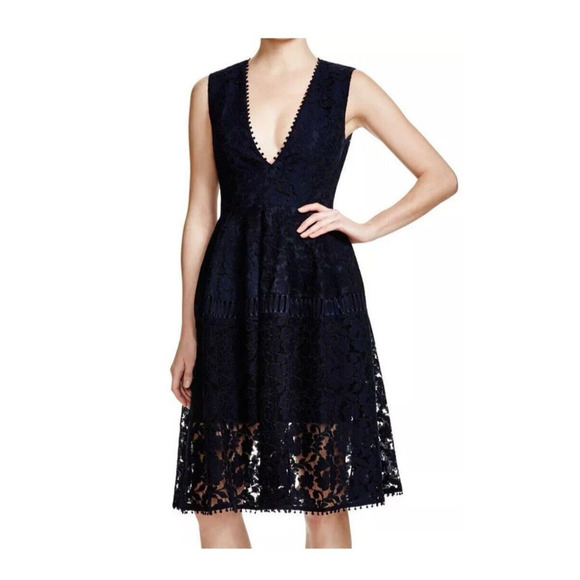 N/Nicholas Floral Lace Plunge Neck Fit&Flare Dress W Pockets Size 4 Retail $595 - Picture 9 of 12